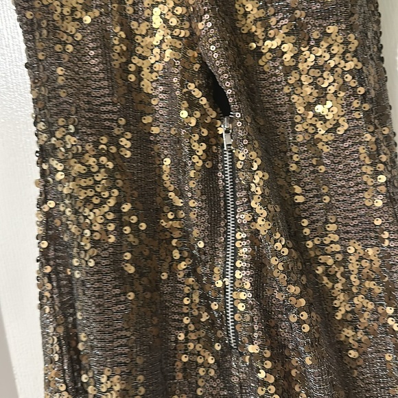 [ASTR] Gold Sequin Romper - XS - Picture 4 of 4